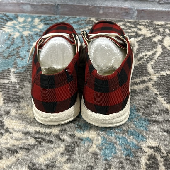 NWT black/red plaid shoes - Picture 5 of 7